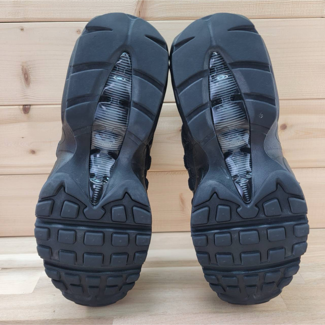 NIKE(ナイキ)のナイキ エアマックス95 エッセンシャル "トリプル ブラック" 24㎝ レディースの靴/シューズ(スニーカー)の商品写真
