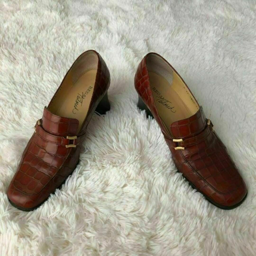 REGAL(リーガル)のREGALリーガル　クロコ型押しヒールパンプス　ブラウン レディースの靴/シューズ(ハイヒール/パンプス)の商品写真