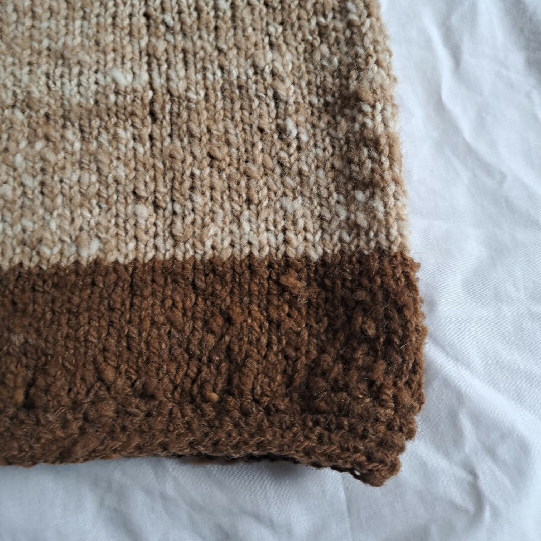 ハンドメイド　ニット　羊毛　ベスト　半袖　手つむぎ　手編み　毛糸　羊毛　ボーダー レディースのトップス(ニット/セーター)の商品写真