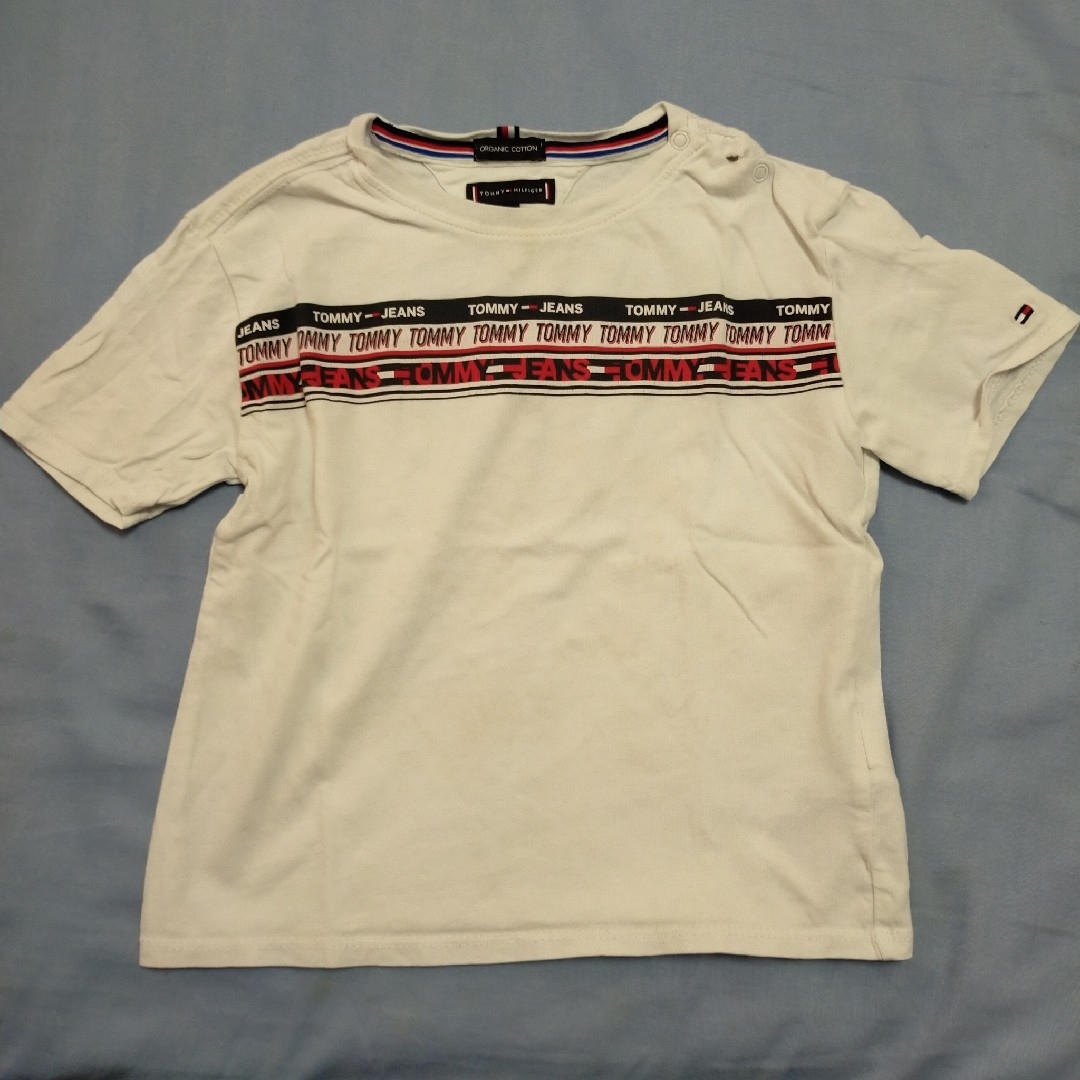 TOMMY HILFIGER(トミーヒルフィガー)のTOMMYHILFIGER トミヒル ホワイト 半袖Tシャツ 92cm 90cm キッズ/ベビー/マタニティのキッズ服男の子用(90cm~)(Tシャツ/カットソー)の商品写真