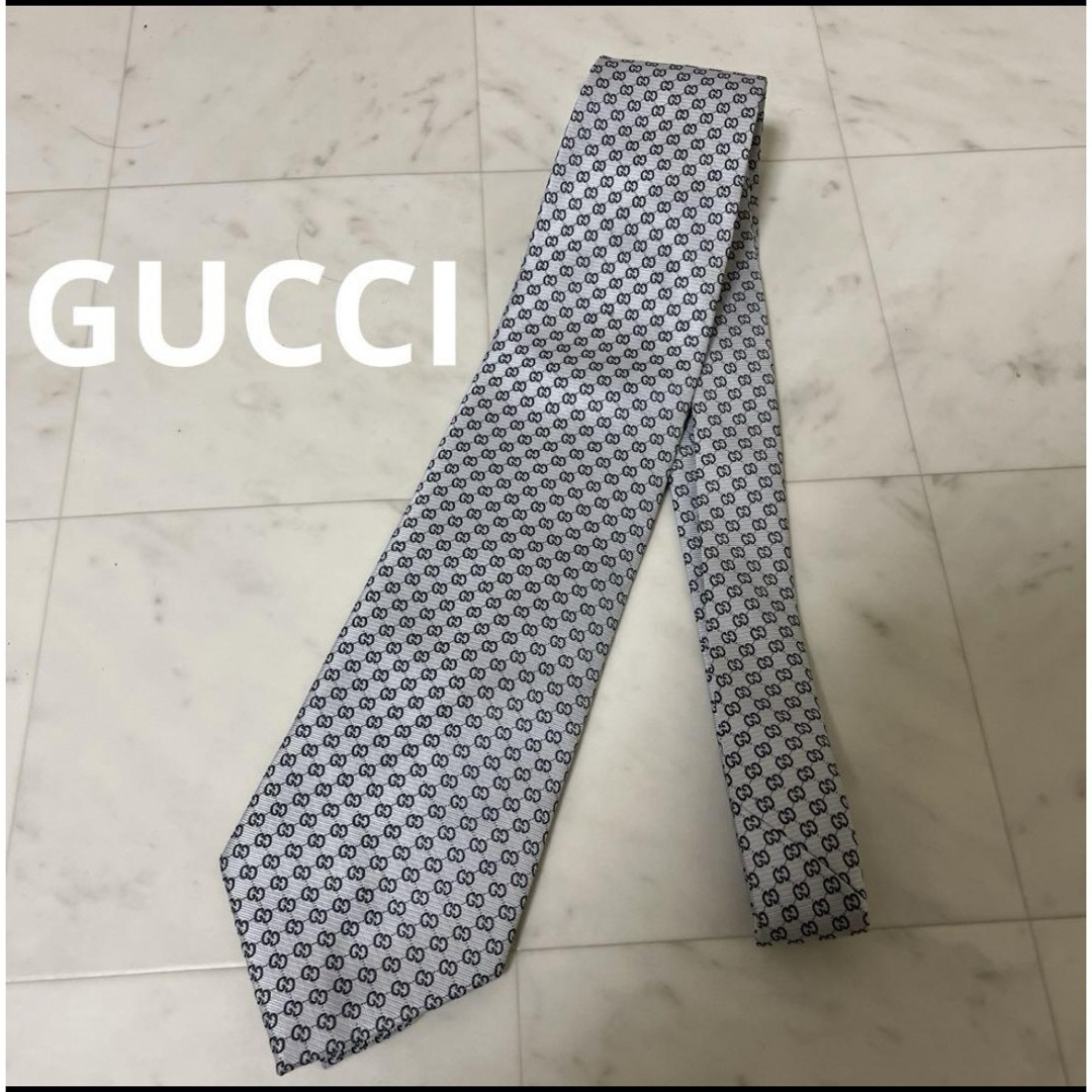 Gucci(グッチ)のGUCCI★人気 ブランド ネクタイ シルバー 銀 ライトグレー 総柄 GG メンズのファッション小物(ネクタイ)の商品写真