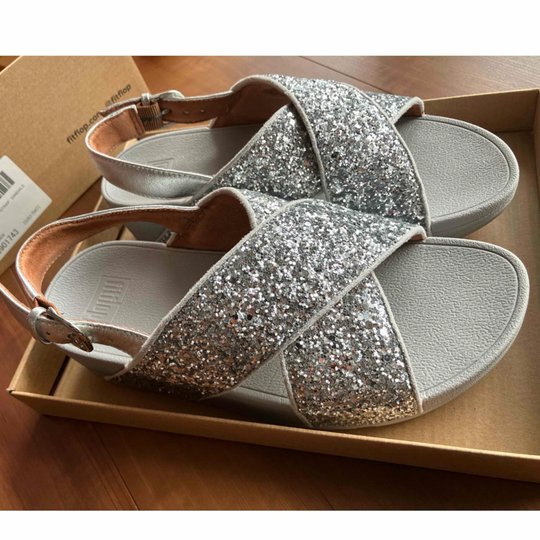 fitflop☆グリッターサンダル　シルバー　US5 レディースの靴/シューズ(サンダル)の商品写真