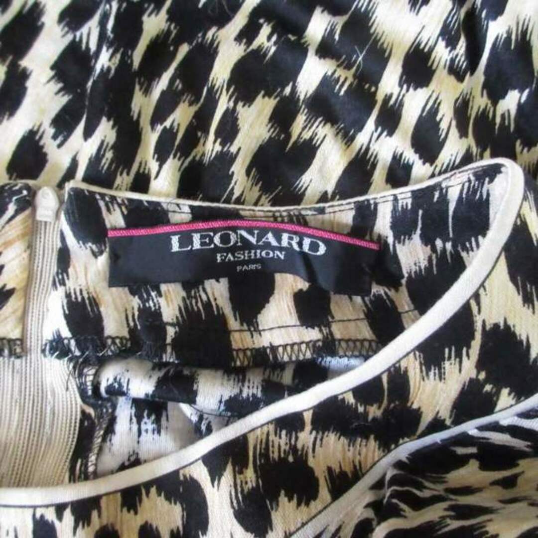 LEONARD(レオナール)のレオナール 美品 Tシャツ カットソー レオパード柄 半袖 L 黒 茶 L  レディースのトップス(Tシャツ(半袖/袖なし))の商品写真