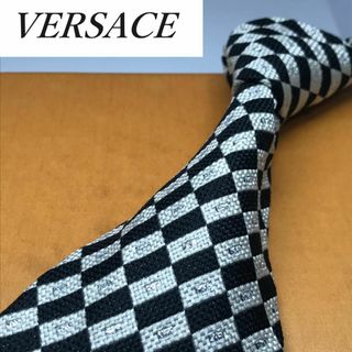 ヴェルサーチ(VERSACE)の美品★ ヴェルサーチ ★ ブランド ネクタイ シルク 生地イタリア製(ネクタイ)