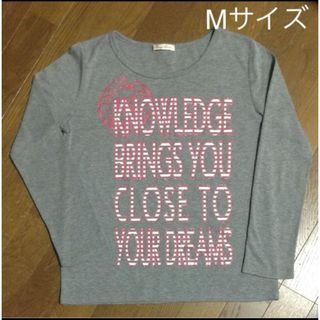 Mサイズ　長袖シャツ　グレー　英字ラメプリント(Tシャツ(長袖/七分))