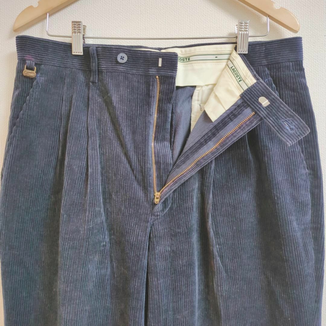 LACOSTE(ラコステ)のMA127/LACOSTE ズボン パンツ タック コーデュロイ 無地 厚手 メンズのパンツ(その他)の商品写真