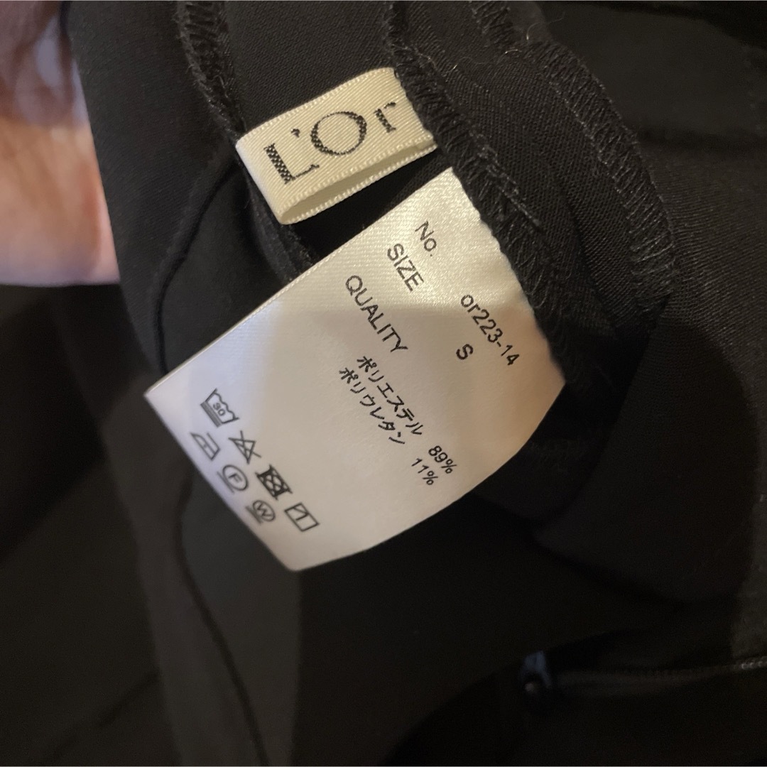 L'or center slit pants レディースのパンツ(カジュアルパンツ)の商品写真