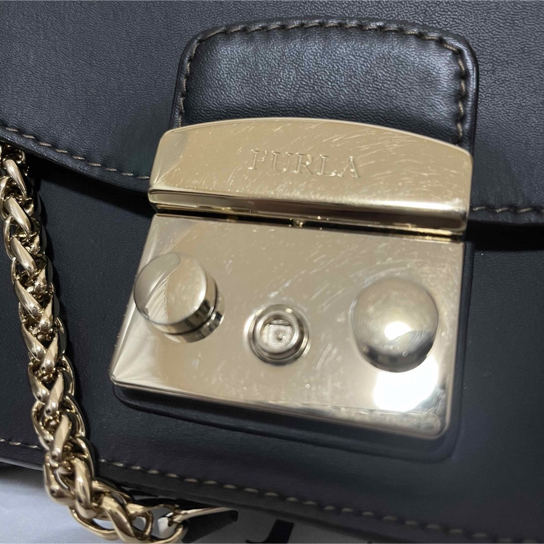 Furla(フルラ)のフルラ メトロポリス チェーン ショルダーバッグ ブラック G6538 レディースのバッグ(ショルダーバッグ)の商品写真