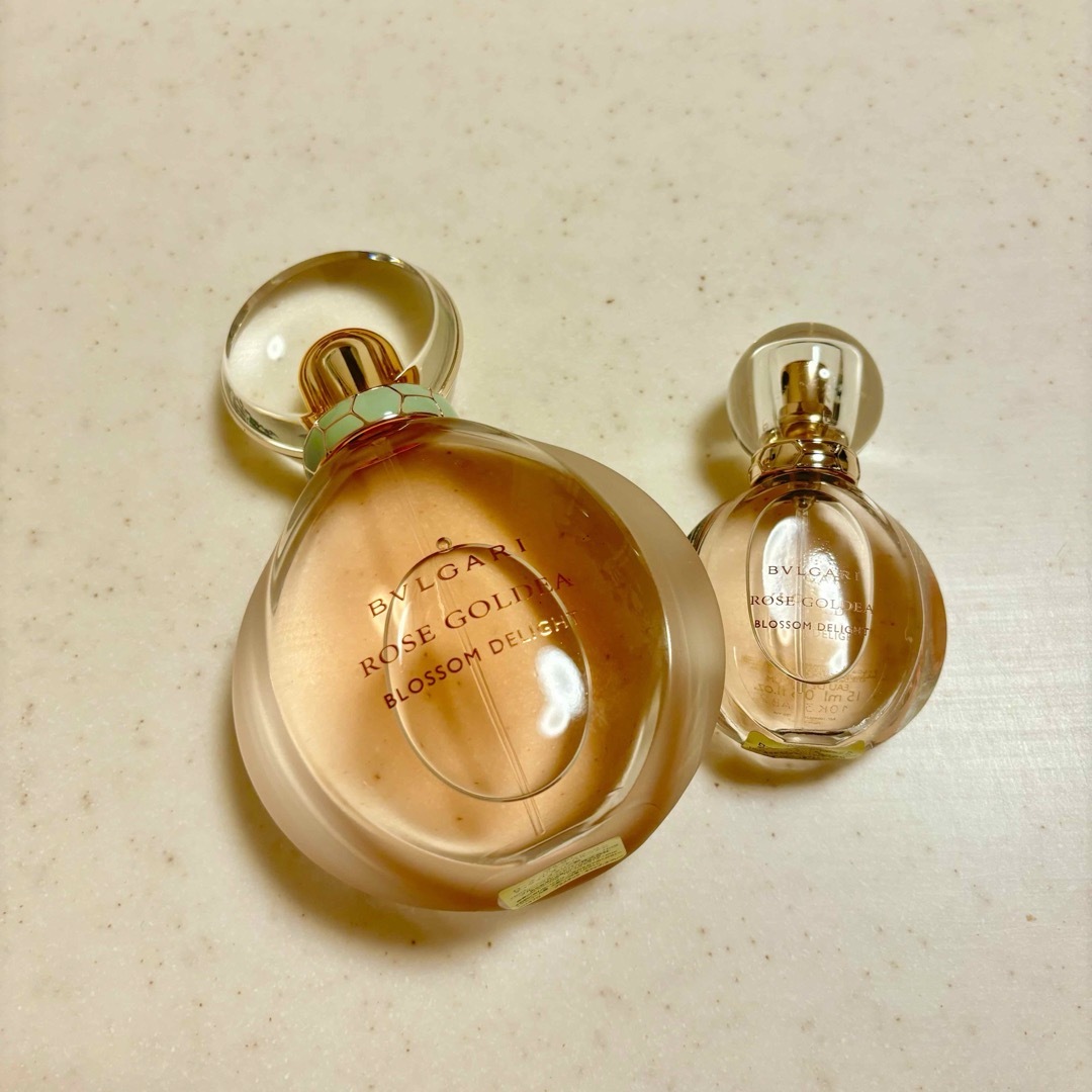 BVLGARI(ブルガリ)のBVLGARI ROSE GOLDEA ブルガリ ローズゴルデア ポーチ付き コスメ/美容の香水(香水(女性用))の商品写真