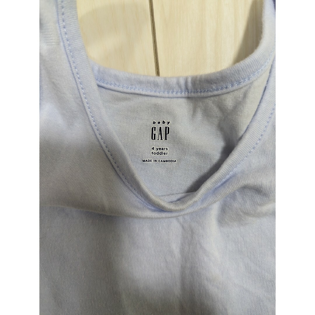 babyGAP(ベビーギャップ)のGAP　バックフリルタンクトップ　105cm キッズ/ベビー/マタニティのキッズ服女の子用(90cm~)(Tシャツ/カットソー)の商品写真