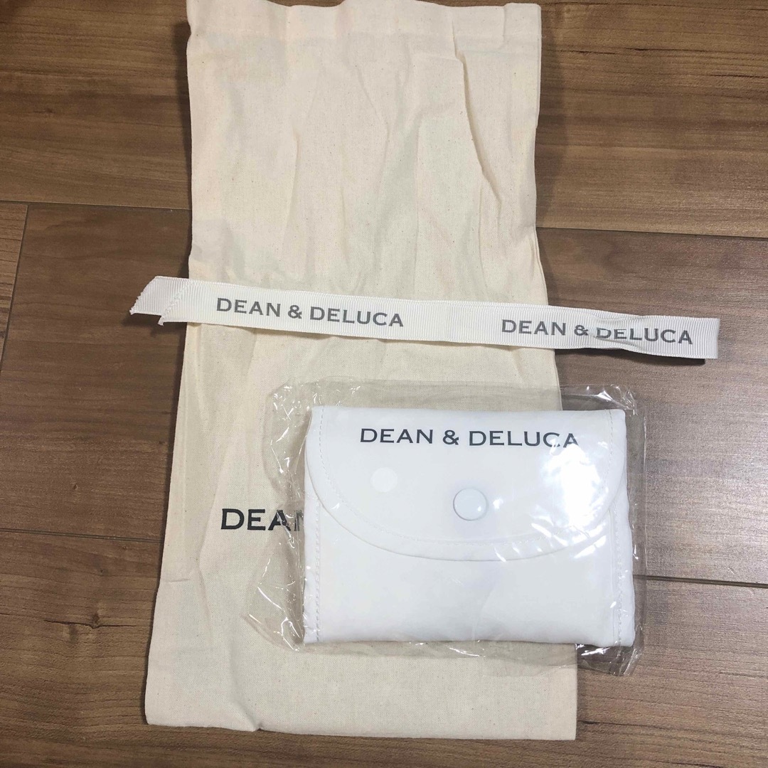 DEAN & DELUCA(ディーンアンドデルーカ)のDEAN & DELUCA ショッピングバッグ　ホワイト レディースのバッグ(エコバッグ)の商品写真