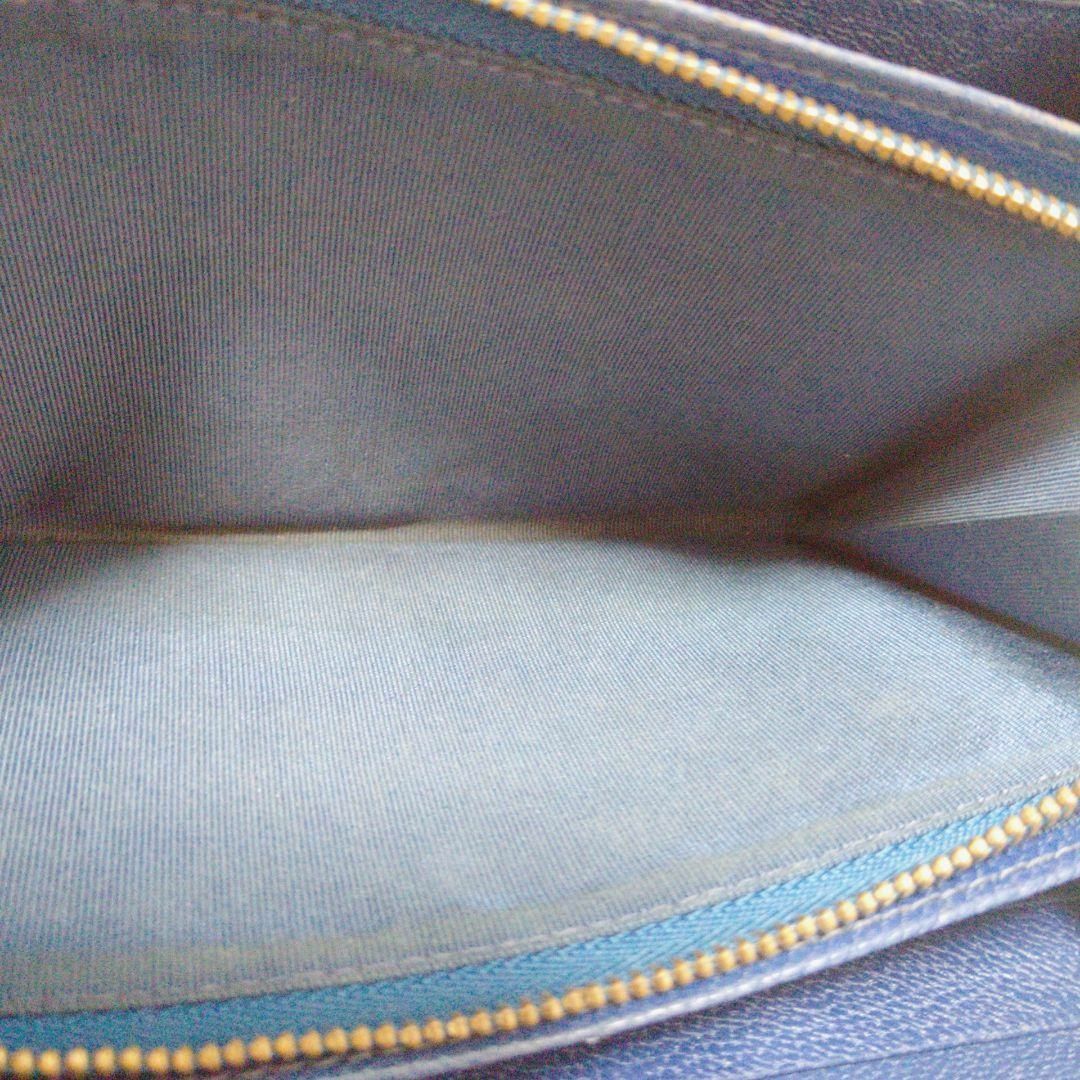 TOFF＆LOADSTONE(トフアンドロードストーン)の箱付き　トフアンドロードストーン　長財布　ラウンドファスナー　ブルー レディースのファッション小物(財布)の商品写真