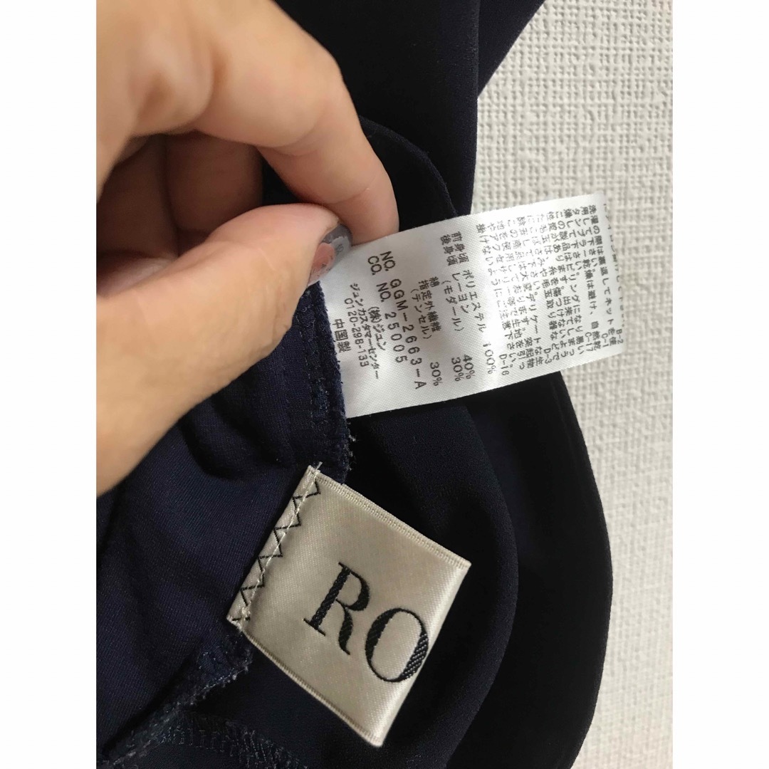 ROPE’(ロペ)のROPE ネイビー　プルオーバーブラウス レディースのトップス(シャツ/ブラウス(半袖/袖なし))の商品写真