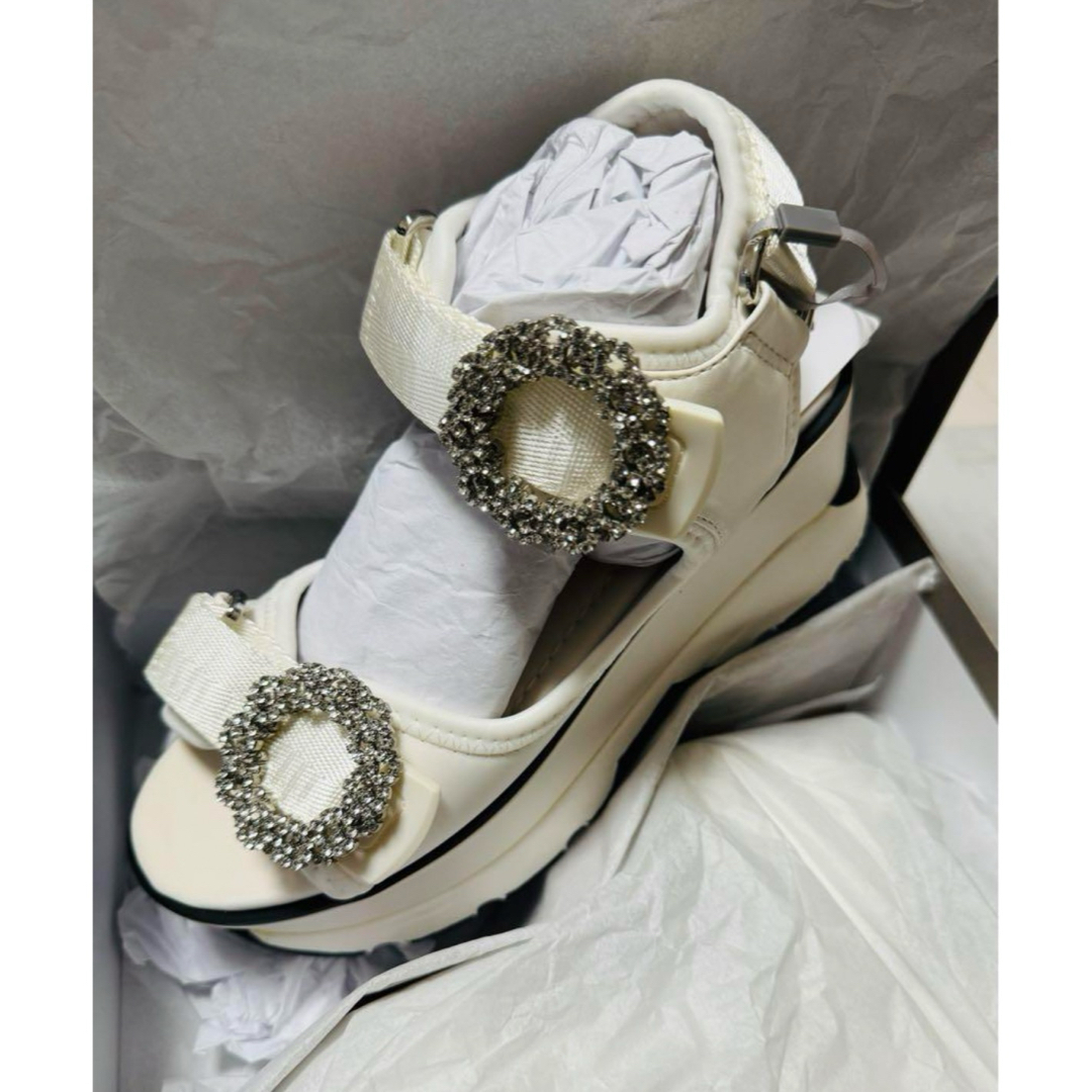 SNIDEL(スナイデル)の新品❣️スナイデル ❣️ ビジュースニーカーソールサンダル　IVR レディースの靴/シューズ(サンダル)の商品写真