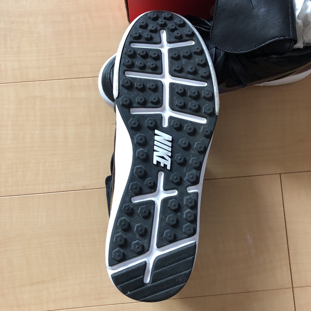 NIKE(ナイキ)のNIKE AIR ナイキ エア ブラック　27.5cm メンズの靴/シューズ(スニーカー)の商品写真