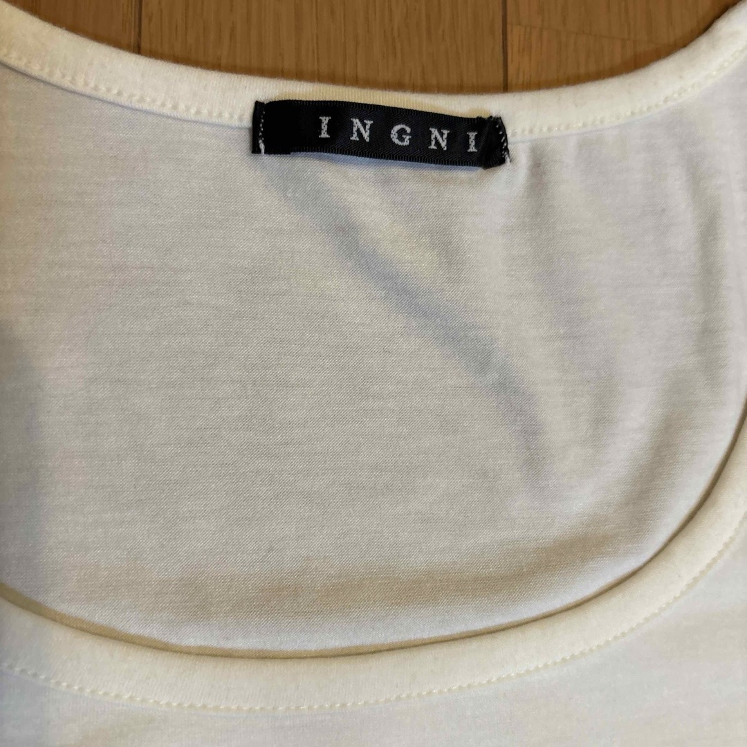 INGNI(イング)のINGNI  Ｔシャツ　　M レディースのトップス(Tシャツ(半袖/袖なし))の商品写真