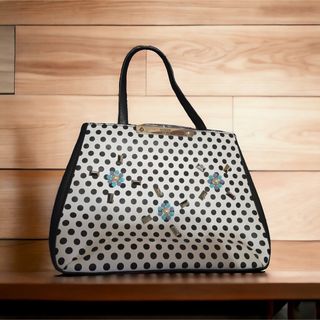 GUESS バッグ 2WAY ショルダーバッグ Polka DOT【新品】