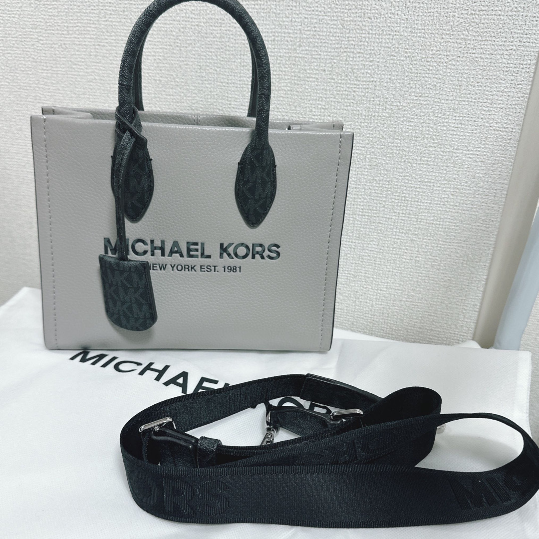 Michael Kors(マイケルコース)のリリー☆シャー様専用 レディースのバッグ(ショルダーバッグ)の商品写真
