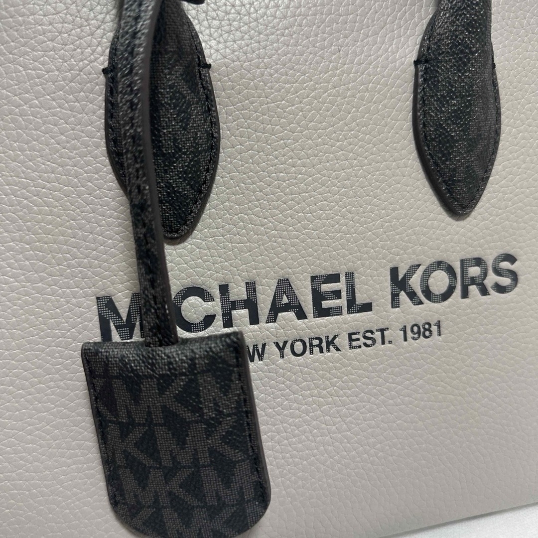 Michael Kors(マイケルコース)のリリー☆シャー様専用 レディースのバッグ(ショルダーバッグ)の商品写真