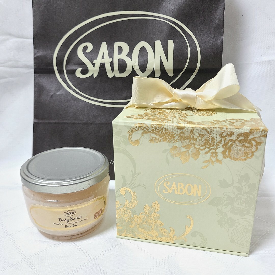 SABON(サボン)のSABON  サボン ボディスクラブ ローズティー  320g ギフトボックス コスメ/美容のボディケア(ボディスクラブ)の商品写真