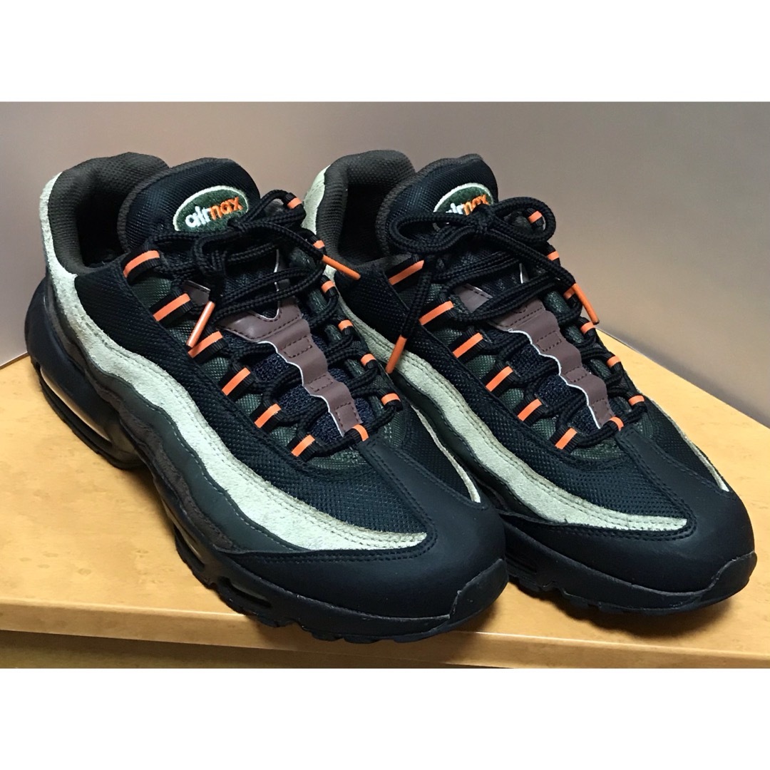 NIKE(ナイキ)の【限定完売モデル】Nike AirMax95 "Dark Army"26.0 メンズの靴/シューズ(スニーカー)の商品写真