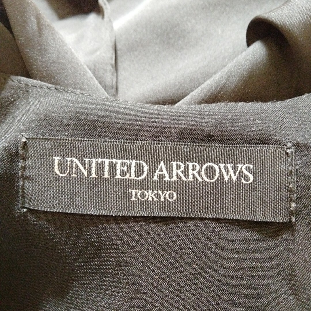 UNITED ARROWS(ユナイテッドアローズ)のUNITED　ARROWＳ　袖なしワンピース レディースのワンピース(ひざ丈ワンピース)の商品写真