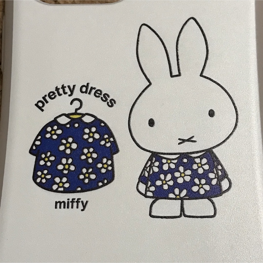 miffy(ミッフィー)のミッフィー ブルードレス iPhone 13ProMax ケース miffy スマホ/家電/カメラのスマホアクセサリー(iPhoneケース)の商品写真