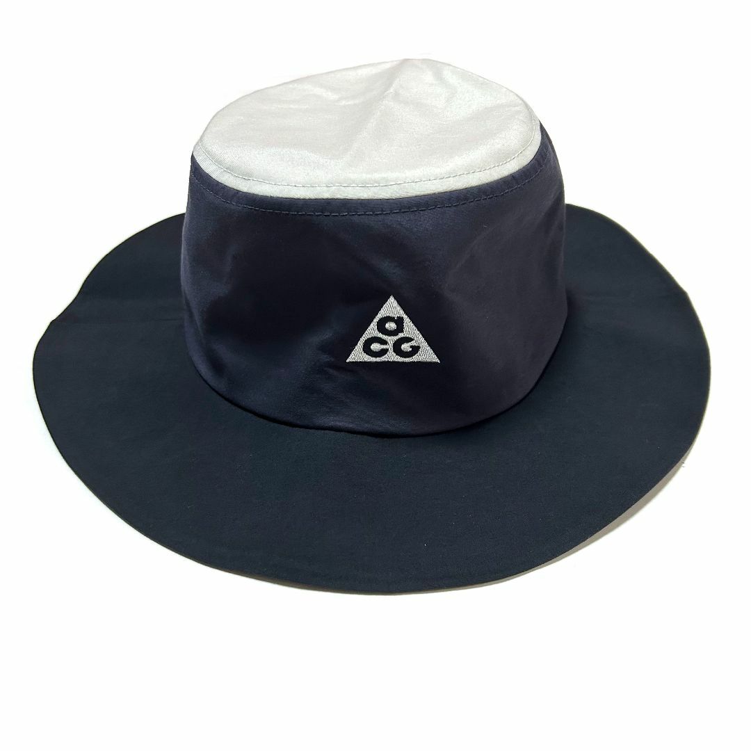 NIKE(ナイキ)の新品　ナイキACG NRG　バケットハット　サイズM/L　ブラック　ブルー メンズの帽子(ハット)の商品写真