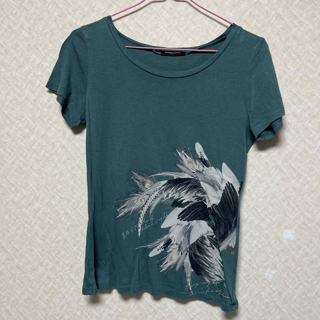 TORNADO MART(トルネードマート)のTORNADO MART    グリーン系　花柄　Tシャツ レディースのトップス(Tシャツ(半袖/袖なし))の商品写真