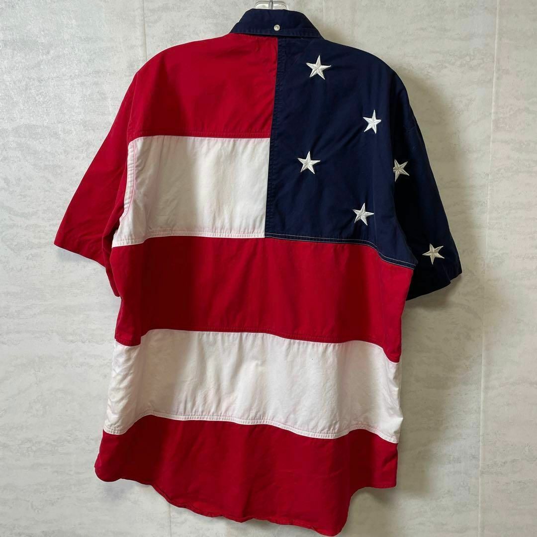 TOMMY HILFIGER(トミーヒルフィガー)のトミーヒルフィガー　サイズＬ　アメリカ国旗星条旗柄　ボタンダウン　メンズ　古着 メンズのトップス(シャツ)の商品写真