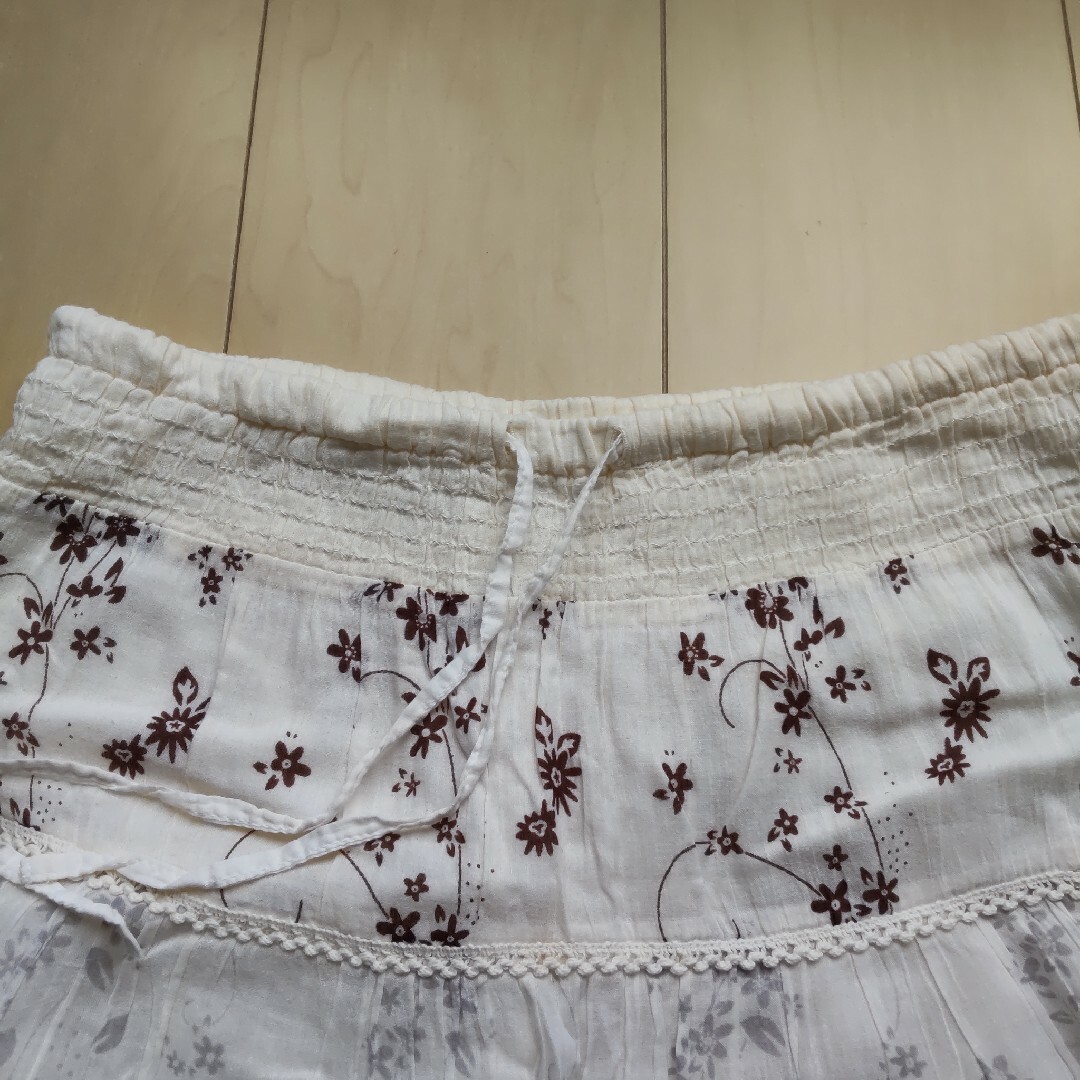 綿100％　スカート　エスニック柄 レディースのスカート(ひざ丈スカート)の商品写真