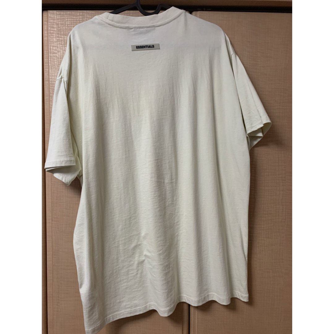 FEAR OF GOD(フィアオブゴッド)のessentials Tシャツ メンズのトップス(Tシャツ/カットソー(半袖/袖なし))の商品写真