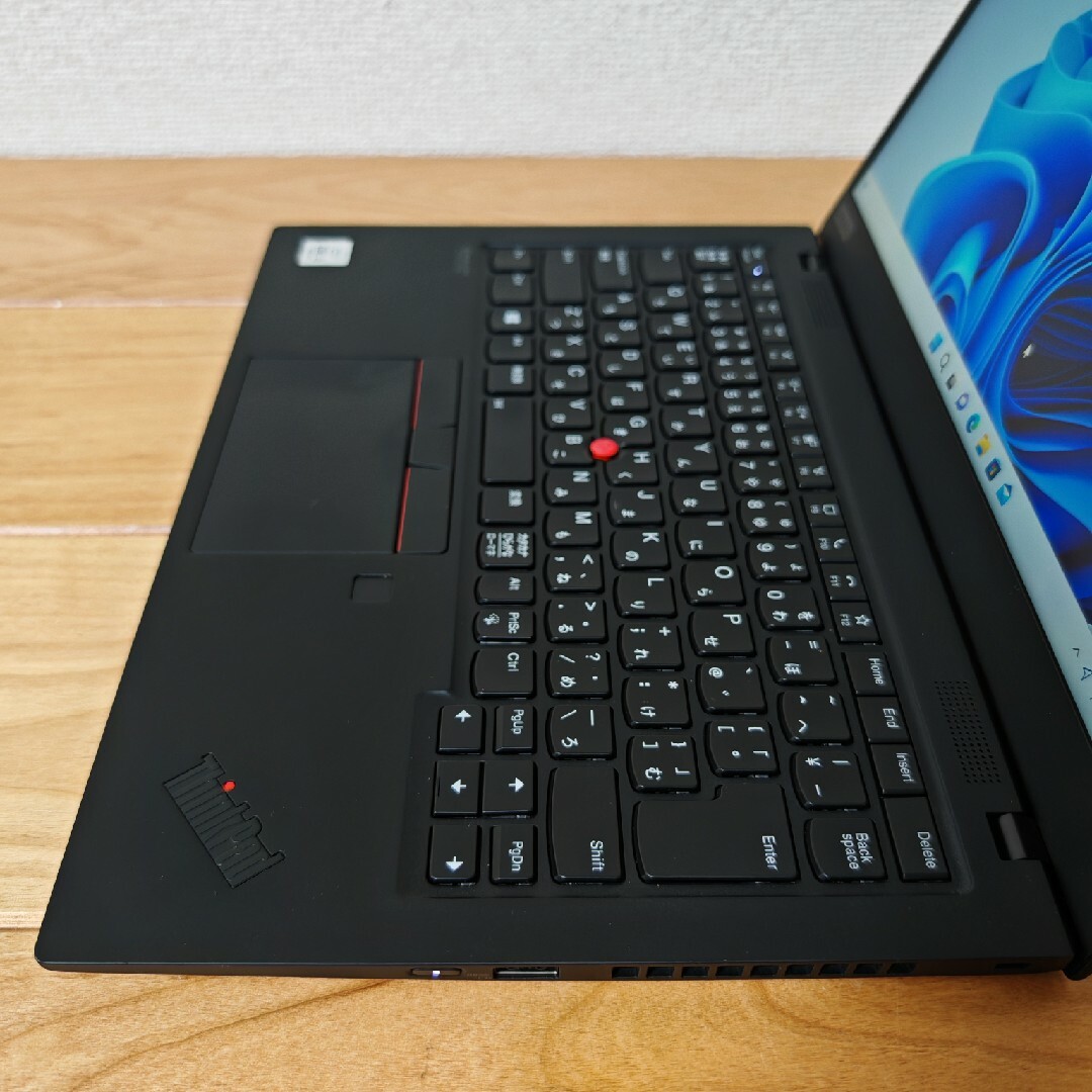 Lenovo(レノボ)の2020年 Thinkpad X1 carbon gen8 8th 16GB ③ スマホ/家電/カメラのPC/タブレット(ノートPC)の商品写真