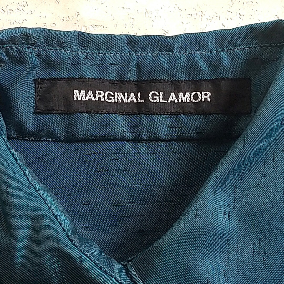 MARGINAL GLAMOR サテン 長袖ブラウス (緑青色) レディースのトップス(シャツ/ブラウス(長袖/七分))の商品写真