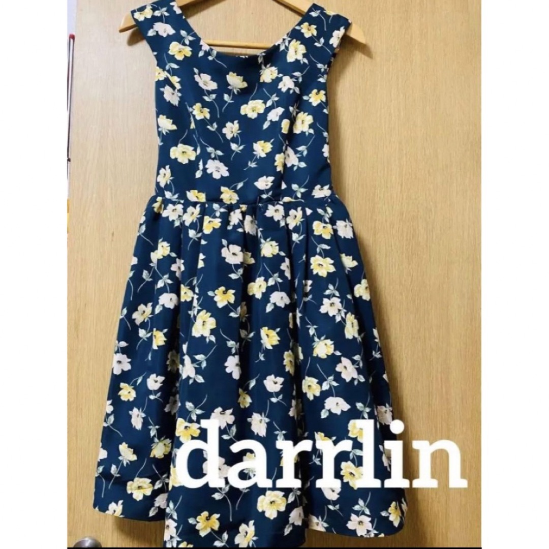 ワンピース  darrlin   花柄  S レディースのワンピース(ひざ丈ワンピース)の商品写真