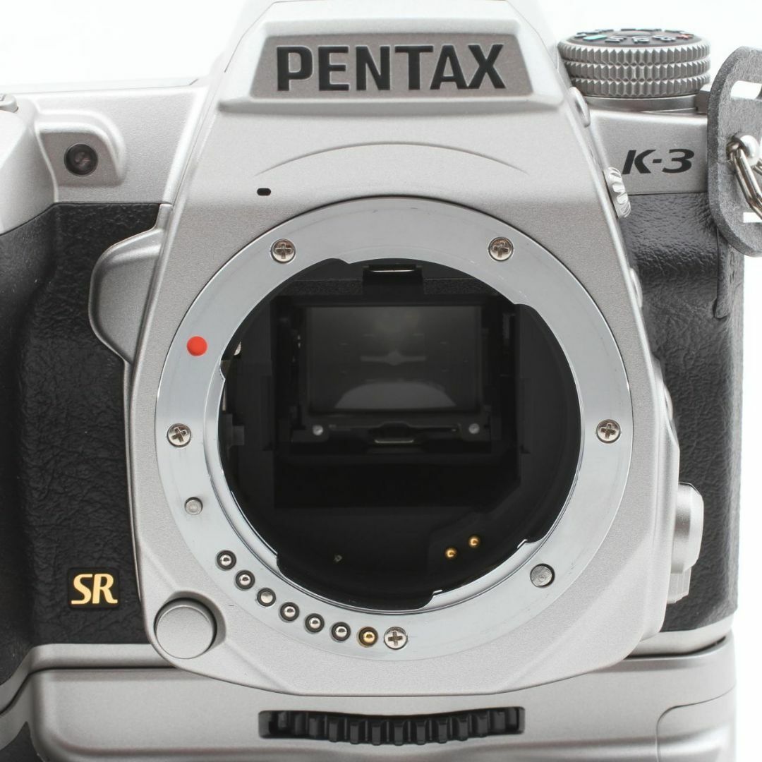 PENTAX(ペンタックス)の【ショット数204枚】PENTAX K-3 プレミアムシルバーエディション スマホ/家電/カメラのカメラ(デジタル一眼)の商品写真