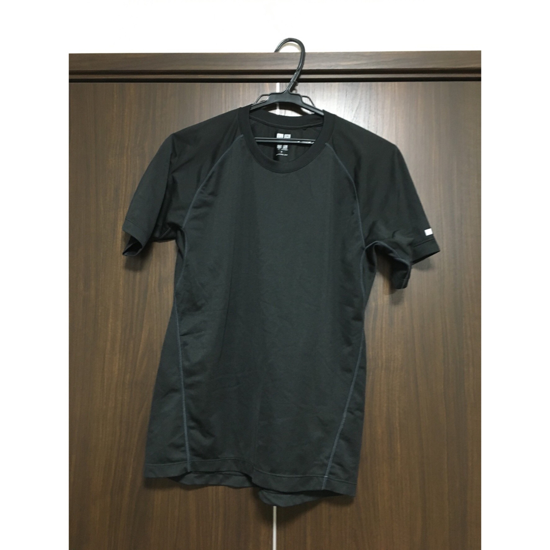 メンズ　Tシャツ　黒　サイズM レディースのトップス(Tシャツ(半袖/袖なし))の商品写真