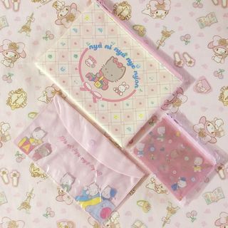 サンリオ(サンリオ)のニャニィニュニェニョン♡フラットポーチ♡新品未使用(ポーチ)