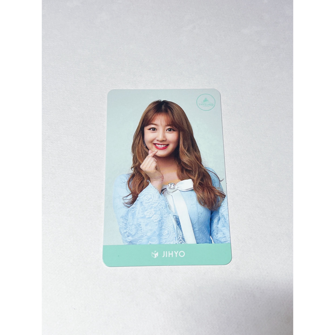 TWICE twiceland トレカ ジヒョ エンタメ/ホビーのタレントグッズ(アイドルグッズ)の商品写真