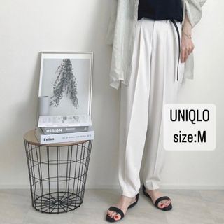 ユニクロ(UNIQLO)のUNIQLO   ドレープリラックス　テーパードアンクルパンツ　ナチュラル(カジュアルパンツ)