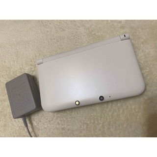 3DS LL【即決でお値引きあり】充電器付き(携帯用ゲーム機本体)