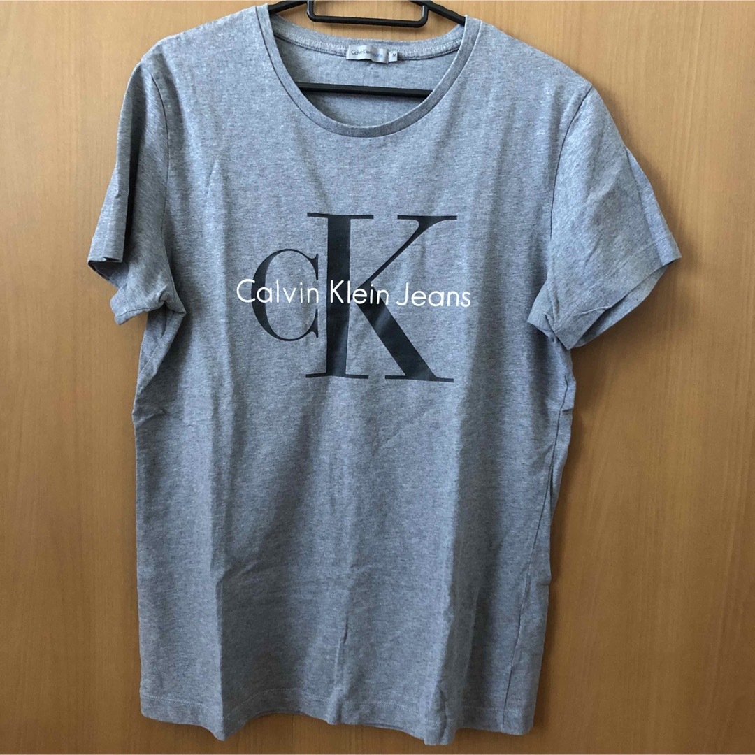 ck Calvin Klein(シーケーカルバンクライン)のカルヴァン クライン ジーンズ calvin klein jeans Tシャツ メンズのトップス(Tシャツ/カットソー(半袖/袖なし))の商品写真