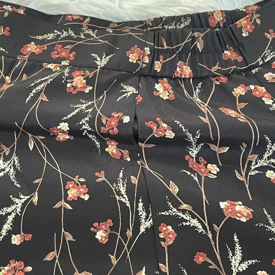 訳あり 送料無料 ロングスカート 花柄 ブラック M レディースのスカート(ロングスカート)の商品写真