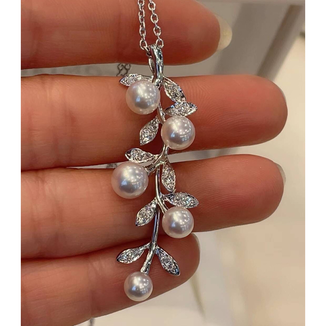 MIKIMOTO(ミキモト)のミキモト K18WG akoyaパール ペンダント ネックレス 新品未使用 レディースのアクセサリー(ネックレス)の商品写真