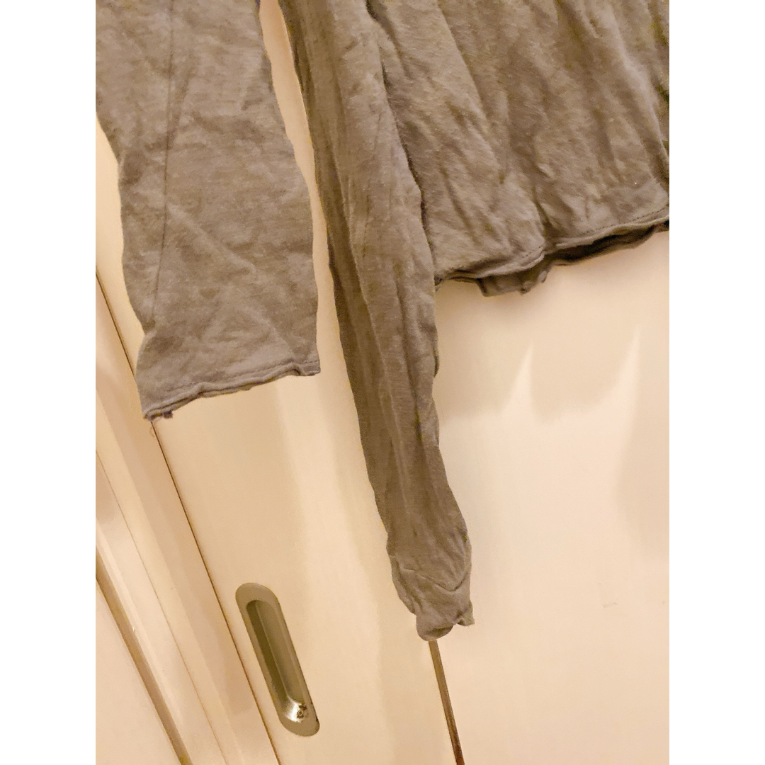 OSKLEN(オスクレン)のオスクレン　変形トップス　長袖　グレー　袖4本 レディースのトップス(Tシャツ(長袖/七分))の商品写真