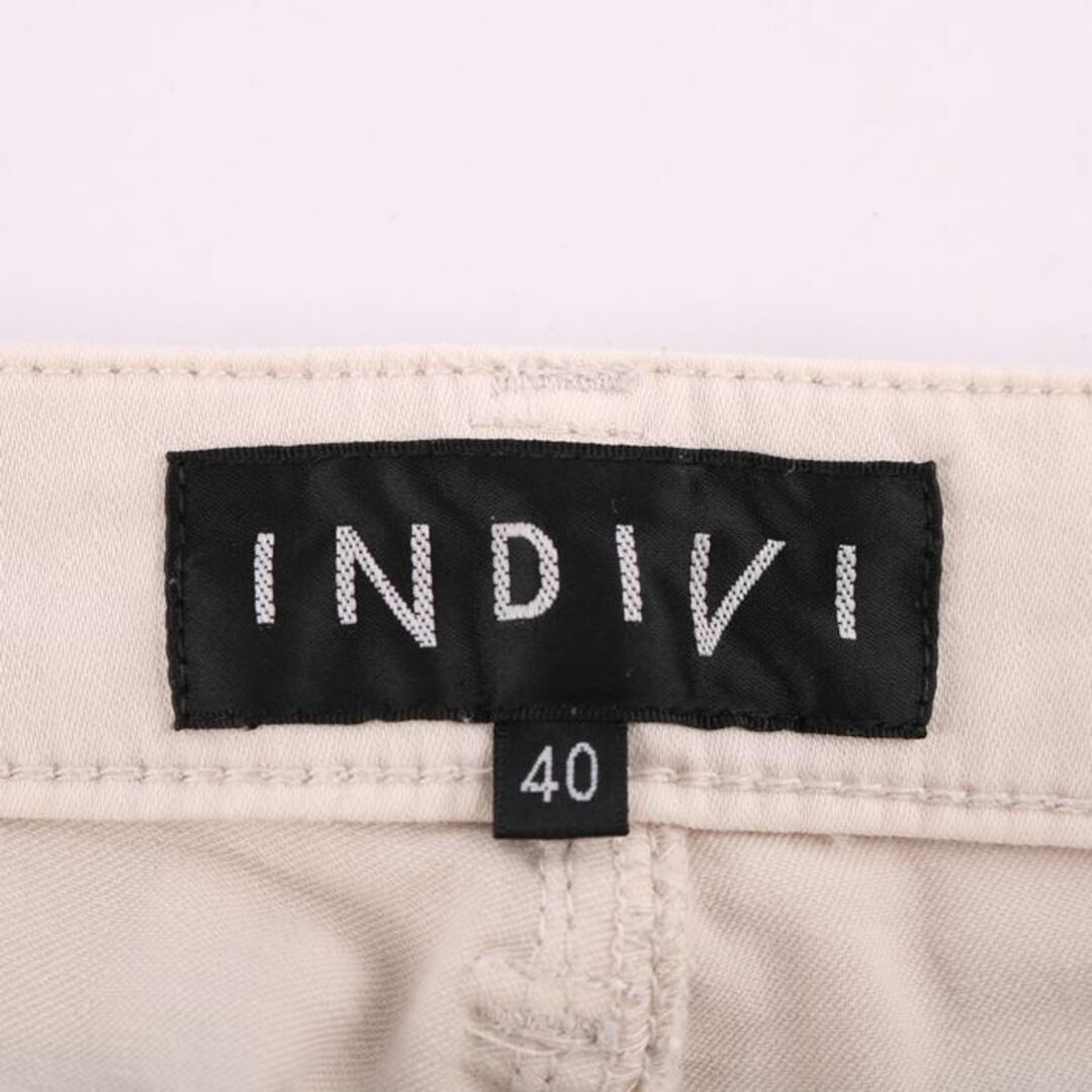 INDIVI(インディヴィ)のインディヴィ デニムパンツ ボトムス クロップド ワールド レディース 40サイズ ベージュ INDIVI レディースのパンツ(デニム/ジーンズ)の商品写真