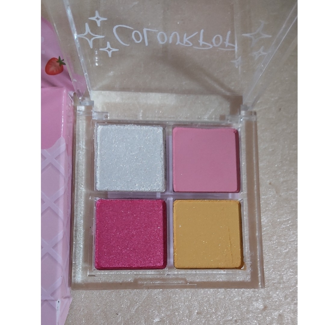 colourpop(カラーポップ)の［未使用※］カラーポップ プレスドパウダーパレットSundae Funday コスメ/美容のベースメイク/化粧品(アイシャドウ)の商品写真