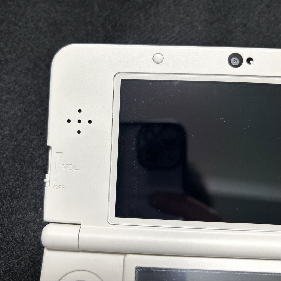 Nintendo 3DS NEW ニンテンドー 本体 ホワイト エンタメ/ホビーのゲームソフト/ゲーム機本体(携帯用ゲーム機本体)の商品写真