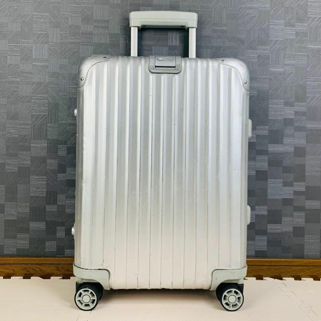 RIMOWA(リモワ)の廃盤 リモワ トパーズ 32L 機内持ち込み 4輪 TSAロック キャビン 銀色 メンズのバッグ(トラベルバッグ/スーツケース)の商品写真