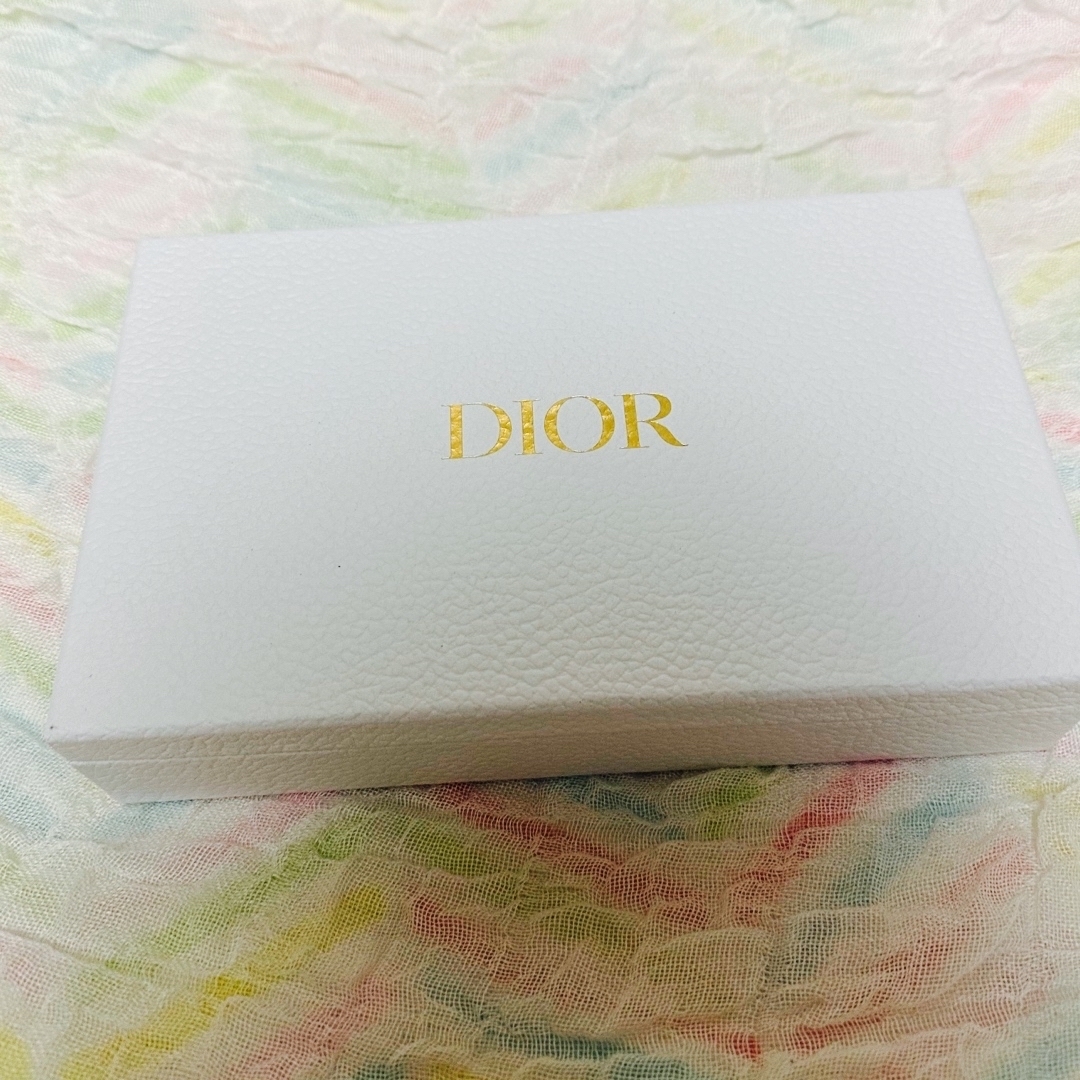 DIOR ディオール　プラチナ会員 ノベルティ　香水　扇子　ストラップホルダー コスメ/美容のリラクゼーション(アロマポット/アロマランプ/芳香器)の商品写真